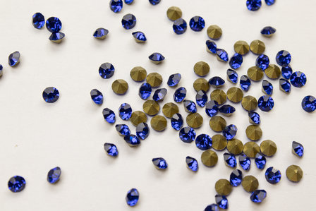 Sapphire SS6 Pointed Back Rhinestones 