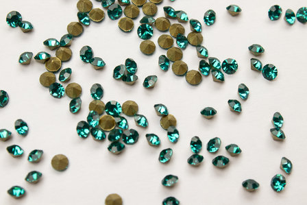 Blue Zircon SS10 Pointed Back Rhinestones 