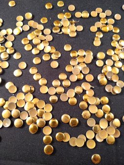 hotfix nailheads kleur goud rond 5 mm