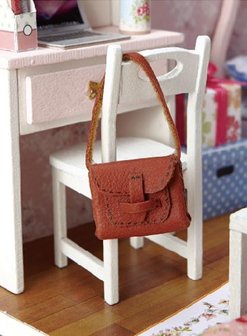 Mini Dollhouse - Roombox  - Mood for Love stoel met tas