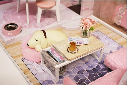 Mini Dollhouse - Appartement - Girlish Dream zithoek met hond op kussen