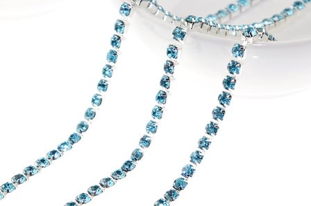 Strassketting 2.8 mm (SS10) Aquamarine - Silver Cup 