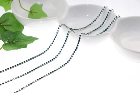 Strassketting 2.8 mm (SS10) Blue Zircon - Silver Cup (per meter)