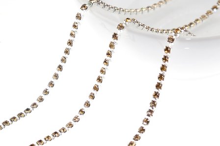 Strassketting 2.8 mm (SS10) Light Topaz - Silver Cup (per meter)
