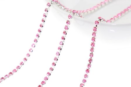 Strassketting 2.8 mm (SS10) Licht Fel Roze - Silver Cup (per meter)