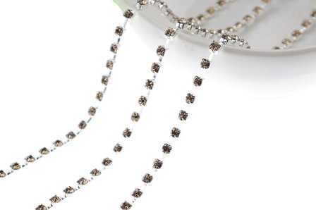 Strassketting 2.8 mm (SS10) Gold - Silver Cup (per meter)