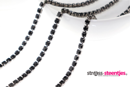 Strassketting 4 mm Jet Black Cup 