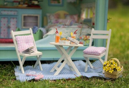 Mini Dollhouse - Caravan - Time Travel bistrosetje