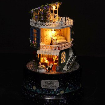 Mini Dollhouse - Draaiende muziekdoos - Look for a Star binnenkant by Night