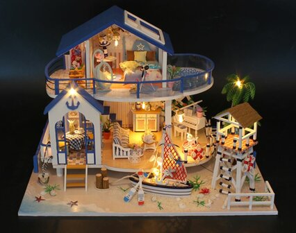 Mini Dollhouse - Villa - Legend of the Blue Sea by night