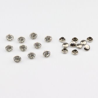 Studs met Strass (glas) - Silver cup 7 mm Crystal SS29 (per 36 stuks)