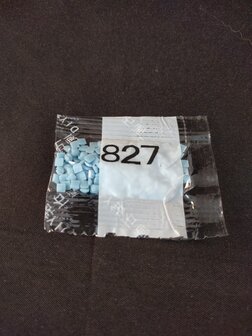 Diamond Painting - Losse vierkante steentjes kleurcode 827