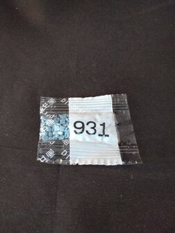 Diamond Painting - Losse vierkante steentjes kleurcode 931