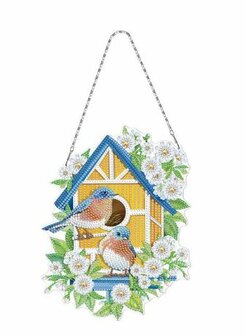 met vogelhuisje (blauw dak) en vogels