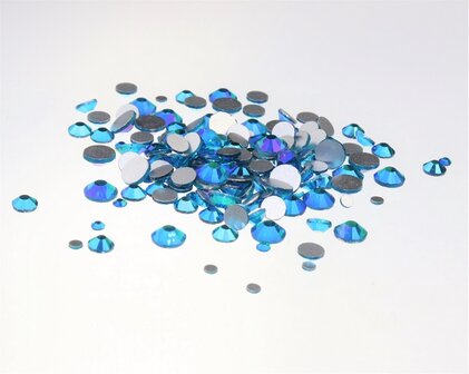 Blue Zircon AB SS 30 Superior Glamour kwaliteit non-hotfix plakstenen 