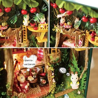 Mini Dollhouse - miniatuur in blik - Forest Rhapsody close-up 