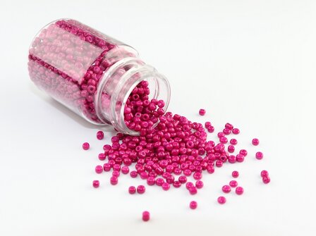 Rocailles kralen (2 mm) Mat Donker Roze (27 gram) per potje ROCP2026