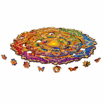 Puzzel Inexhausible Abundance Mandala / Onuitputtelijke Overvloed Mandala King Size alle stukjes rechtopstaand naast de puzzel