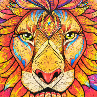 Puzzel Mysterious Lion / Mysterieuze Leeuw Medium close up van de kop van de leeuw