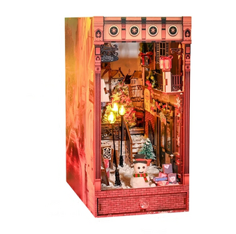 Book Nook - mini 3D wereld - Jolly Christmas Promenade met witte achtergrond