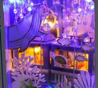 Book Nook - mini 3D wereld - Underwater World zijkant