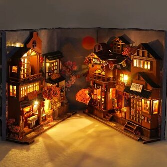 Book Nook - mini 3D wereld - Cherry Blossoms Alley openstaand