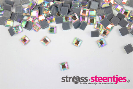 Vierkantje 4 mm Crystal AB Hotfix Rhinestones Superior kwaliteit  met logo