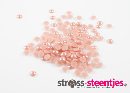 Hotfix Ceramic Parels Kleur Licht Roze 5 mm (SS20)  (ca. 180 stuks) met logo