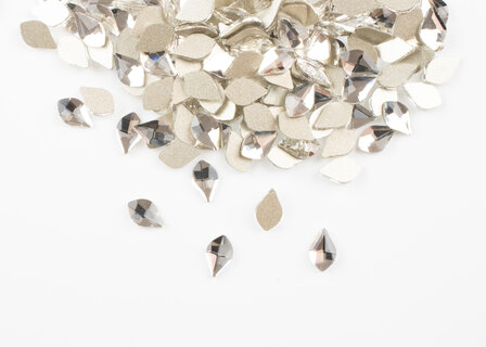 Bolle Druppel met punt 5x8 mm Crystal Non hotfix Rhinestones figuren Superior Glamour (6025)