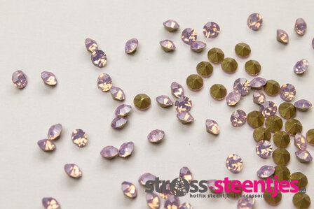Pink Opal SS20 Pointed Back Rhinestones (per 72 stuks) met logo