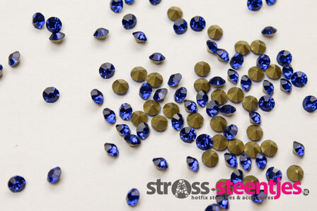 Sapphire SS20 Pointed Back Rhinestones (per 72 stuks) met logo