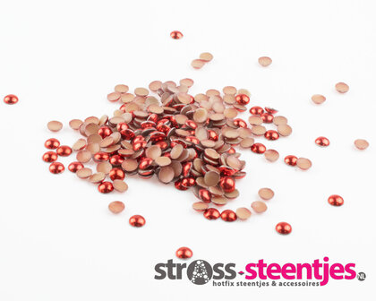 Hotfix Dome Studs SS 16 Kleur Rood (ca. 710 stuks) met logo