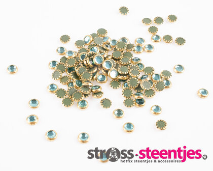 Hotfix Trim SS 16 Kleur Aqua Bohemica in Gold cup (per 144 stuks) met logo