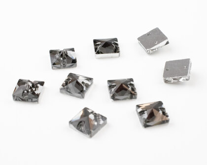 Naaistenen Square Black Diamond (8x8mm) per 9 stuks