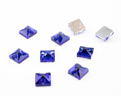 Naaistenen Square Sapphire (8x8mm) per 9 stuks