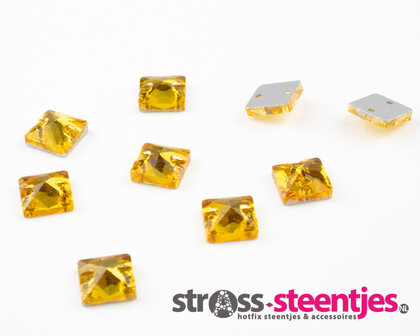 Naaistenen Square Topaz (8x8mm) per 9 stuks met logo