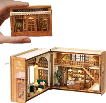 Mini Dollhouse - Shop - Bagel Time