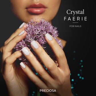 Preciosa Crystal Faerie for Nails - Unicorn Tears  op nagels