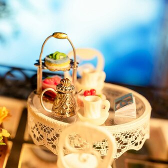 Mini Dollhouse - Shop - Pet Club detail tafeltje