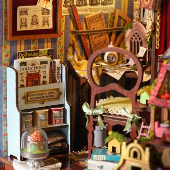 Mini Dollhouse - Shop - Fairy Tale Wonderhouse detail