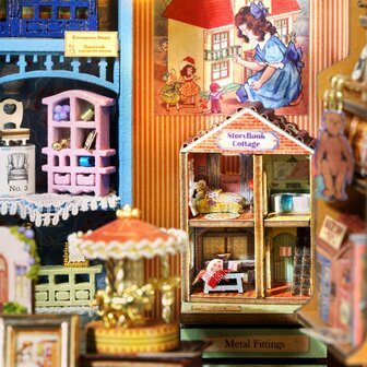Mini Dollhouse - Shop - Fairy Tale Wonderhouse poppenhuisjes en draaimolentje