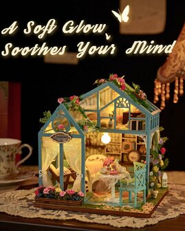 Zelfbouw Mini Dollhouse - tuinkamer - Floral Reverie in het donker