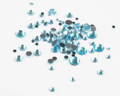 Aquamarine SS 6 Premium DMC kwaliteit Hotfix steentjes