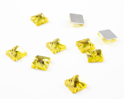Naaistenen Square Citrine (10mm) per 9 stuks