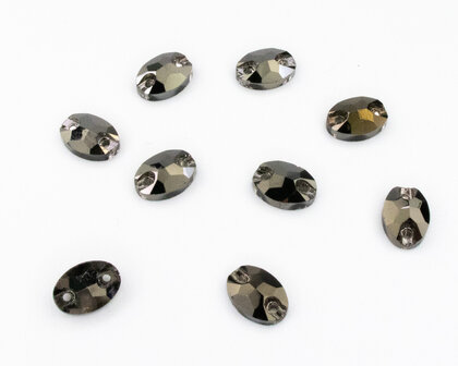 Naaistenen Oval Hematite (7x10mm) per 9 stuks