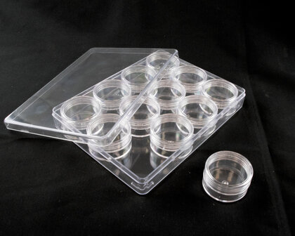 Opbergdoosje B met 12 schroefdraadpotjes 12.5.x16.5x2.6 cm 1 potje ernaast gesloten deksel