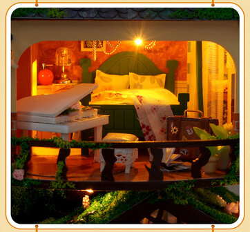Mini Dollhouse - Beyond the Forest