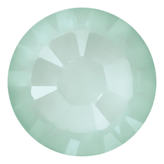 Crystal Soft Mint Ignite (001 L168I) SS10 - Swarovski Xilion Rose 2038 Hotfix Flatback per 144 stuks