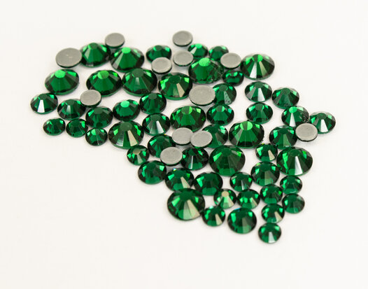 Emerald SS 10 Superior Glamour kwaliteit Hotfix steentjes 