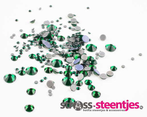 Emerald SS 30 Superior Glamour Hotfix steentjes (per 36 stuks) met logo